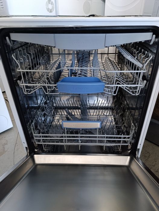 Съдомиялна за пълно вграждане BOSCH Super Silence