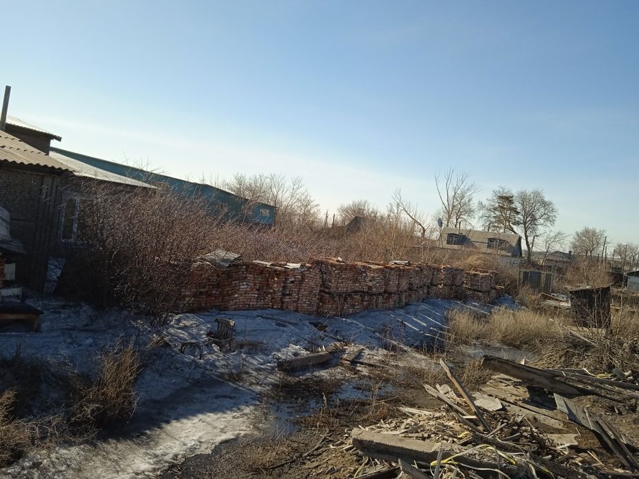 Плиты и кирпичи  б/у