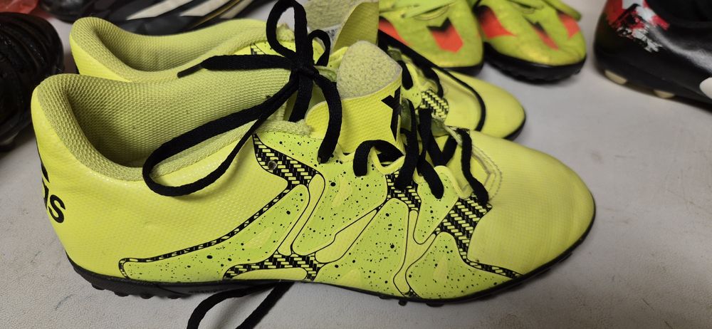 Бутонки за футбол