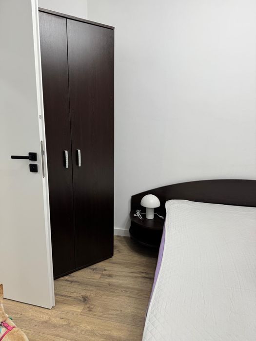 Inchiriez apartament