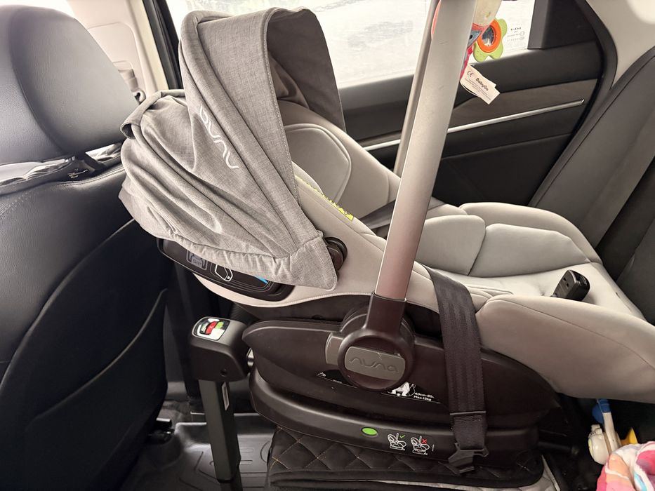 Автолюлька с базой Isofix Nuna