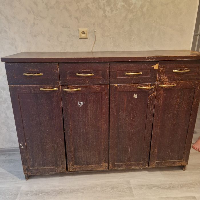продам комод из добротного дерева