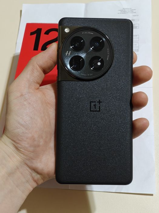 One Plus 12 256 gb Ram 12 5G