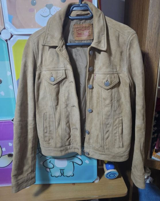 Jacheta dama levis