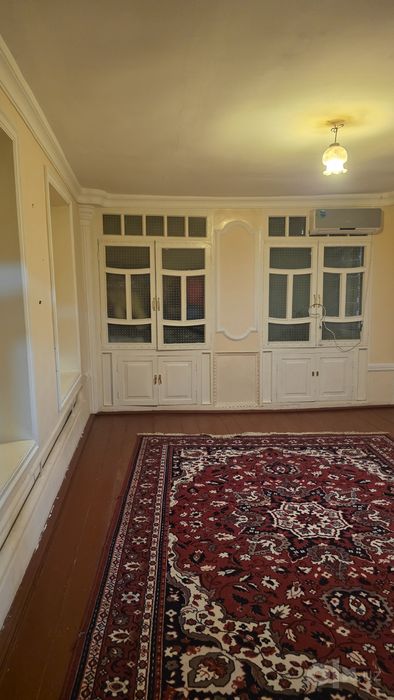 Solnechniy mahallada 1 xonali uy ijaraga beriladi