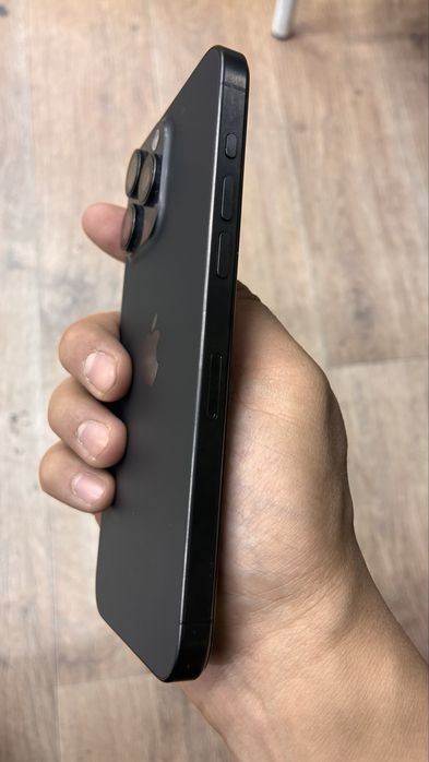 Iphone 15 pro max 256 гб идеал