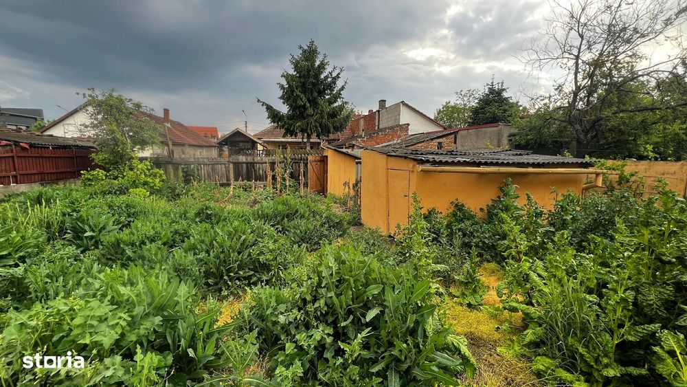 Casa modesta cu teren in zona Jysk Carei