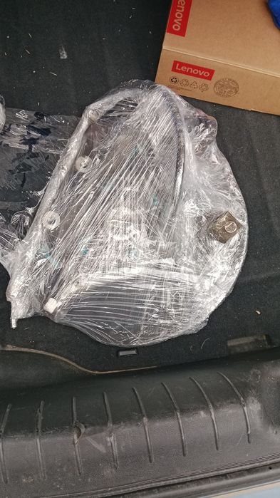 Задняя правая цапфа ступица