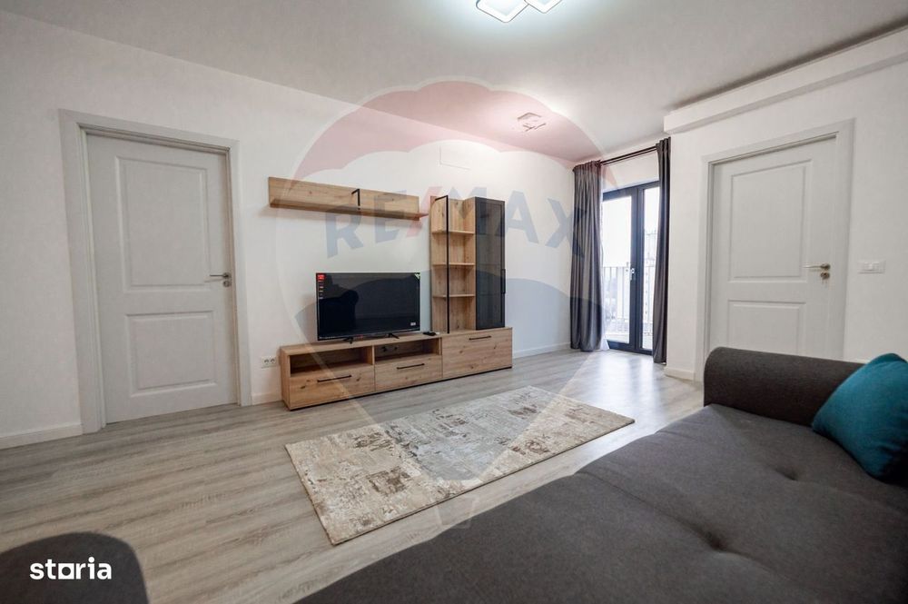 Apartament cu 3 camere de închiriat în zona Centrala