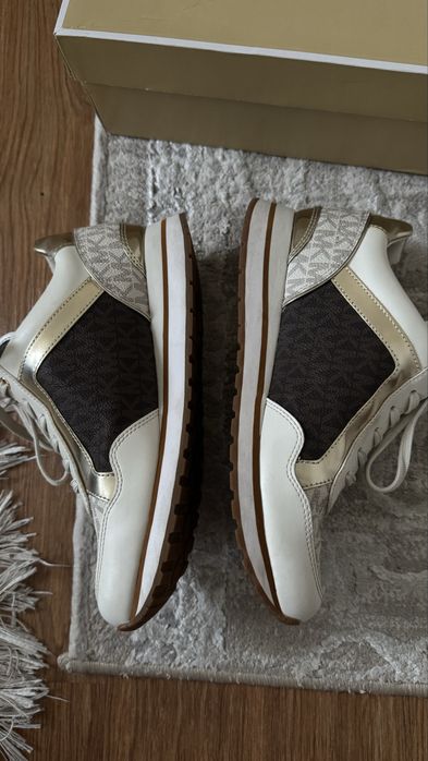 Кроссовки MK оригинал