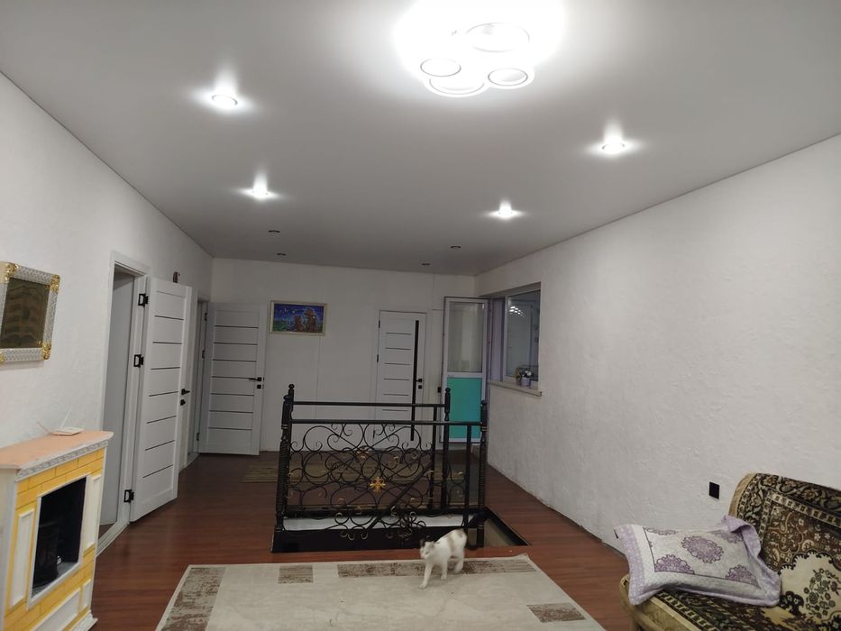 Продам коттедж в черте города