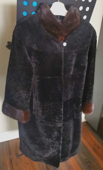 Шубка мутоновая длина миди