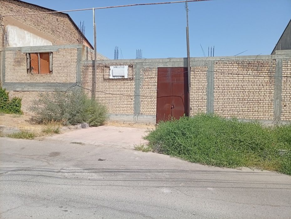 Срочно продам 11 сотых земли дом в хорошем районе города Ташкента. Не