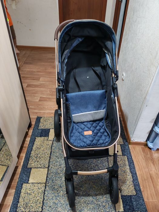 Коляска в хорошем состоянии