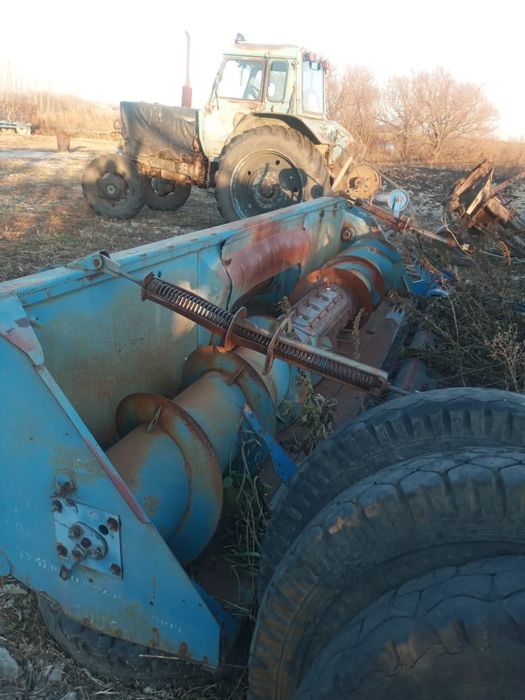 Продам комбайн .