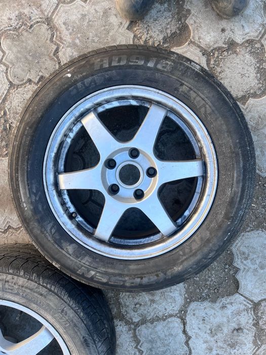 Продам покрышка с диском