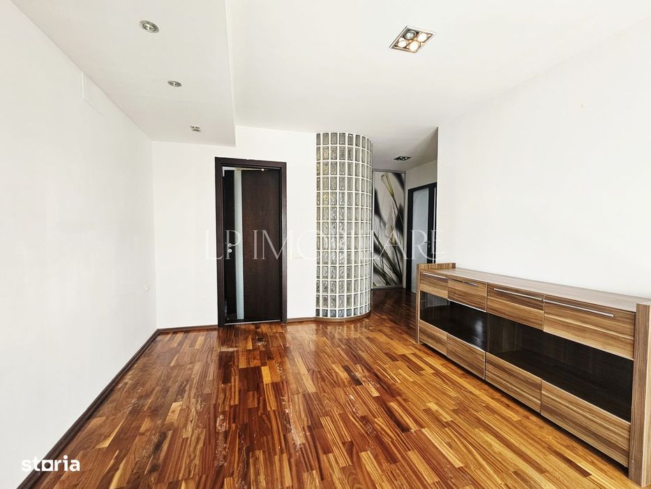 Apartament 4 camere de vanzare - Iancu Nicolae, Pipera