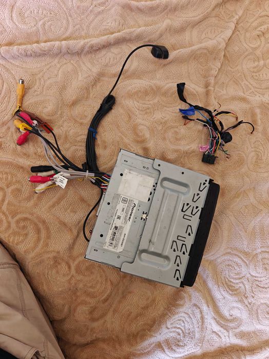 Pioneer AVH-Z9250BT в идеале.