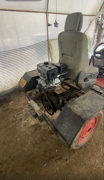 Vând buggy facut de mine cu motor cu pornire la chaie si la sfoara