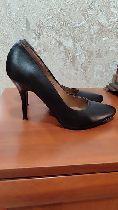 Продам туфли женские