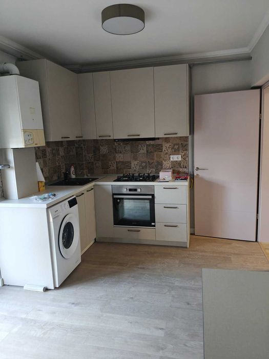Persoana fizica Dau in chirie apartament doua camere