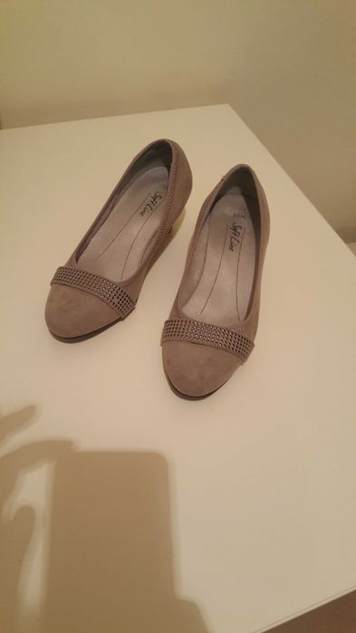 Pantofi gri si albi eleganti 1+1