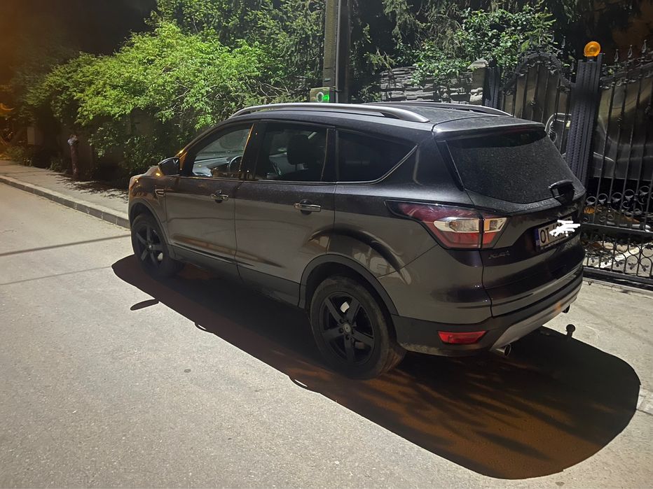 Ford kuga 4x4  , variante sprinter sau autoturism mai mic de oras