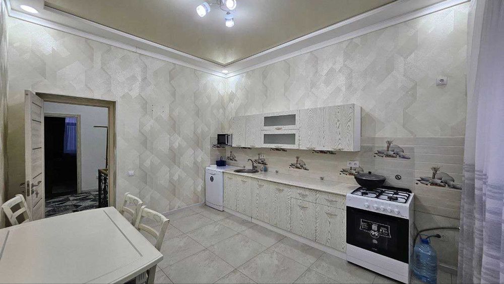 Срочно! Участок на куйлюке за ТЦ Компас. 1.85 соток, 3 комнаты+подвал