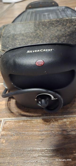 Grill electric cu piatra
