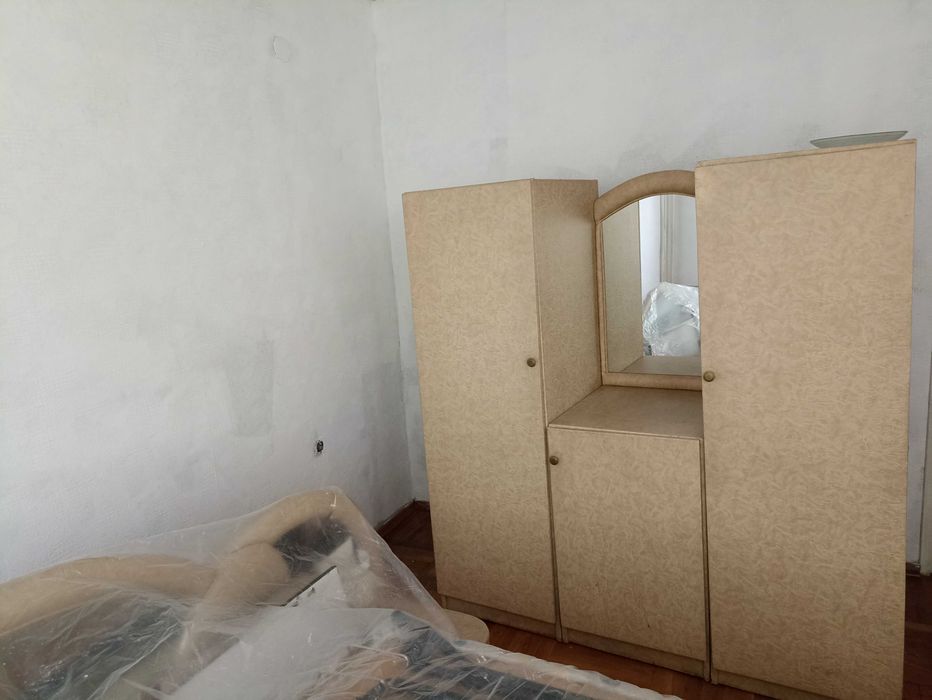 Гардероб трикрилен 160ш/150д/60в