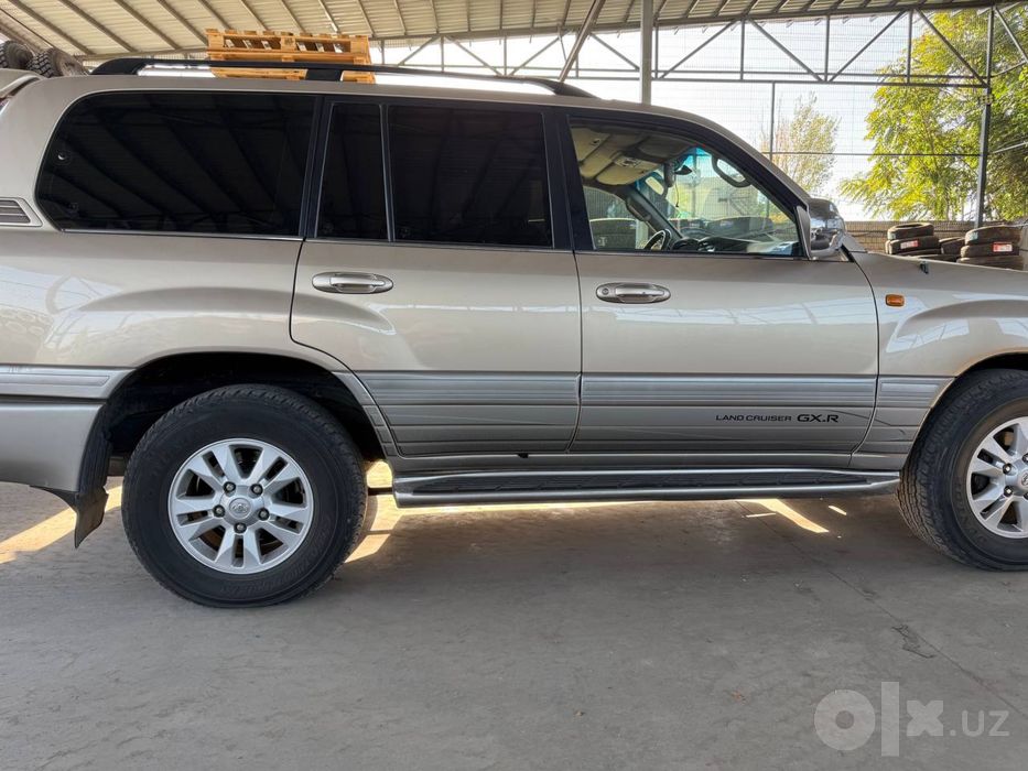 Продам Toyota LAND CRUISER 100 в идеальном состоянии