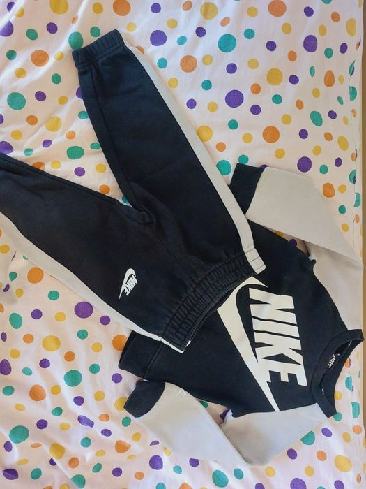 Комплект на Nike