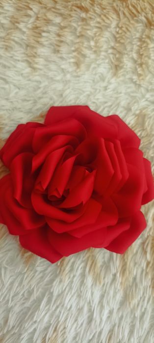 Роза брошь заколка