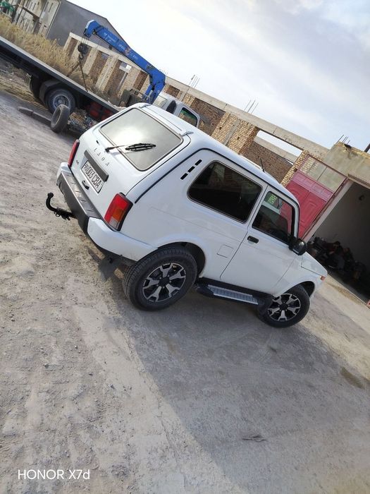 Нива УРБАН 2021 фулл сотилади.