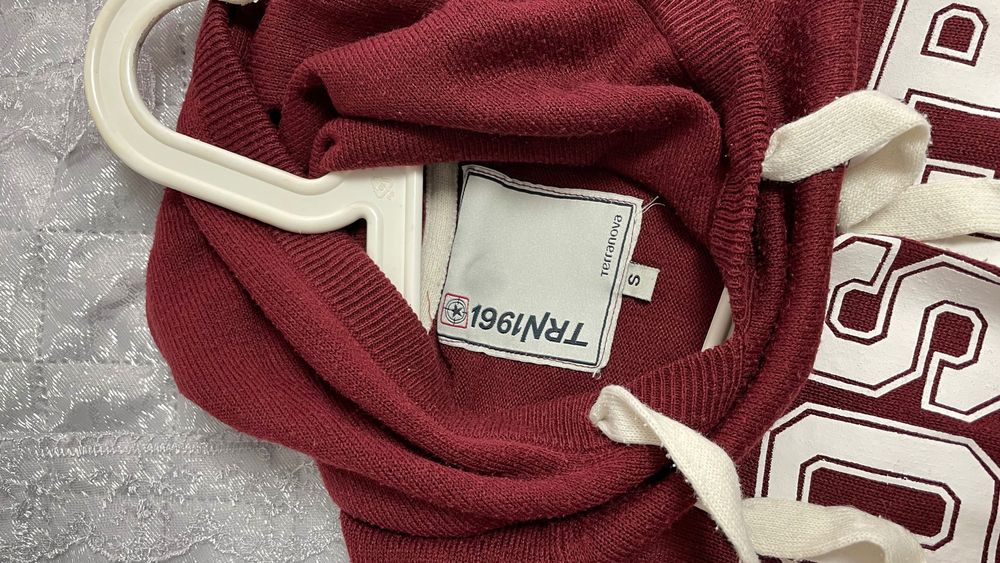 Мъжка блуза с качулка