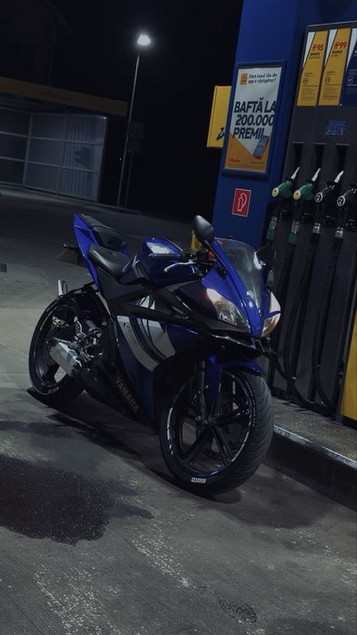 Yamaha yzf r125