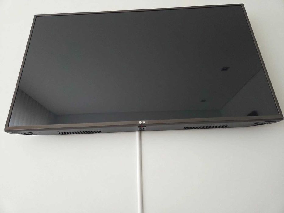 TV LED LG 43' Suport Perete Inclus