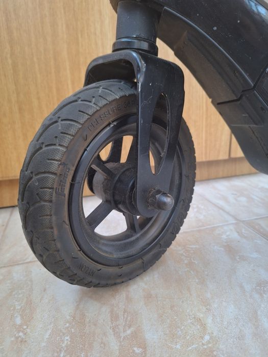 Trotinetă electrică FreeWheel Rider T1