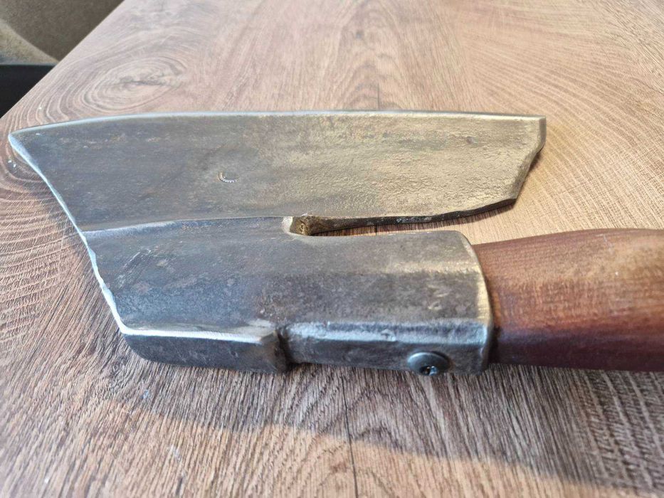 Стара брадва "Гъше перо"