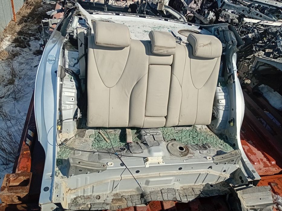 Задняя часть Toyota Camry 40