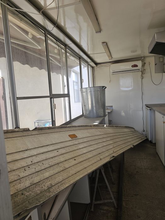 Фудтрэк павилион на колесах