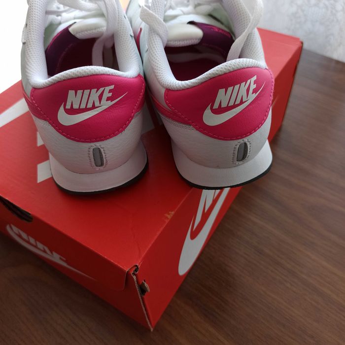 Дамски маратонки 'Nike'