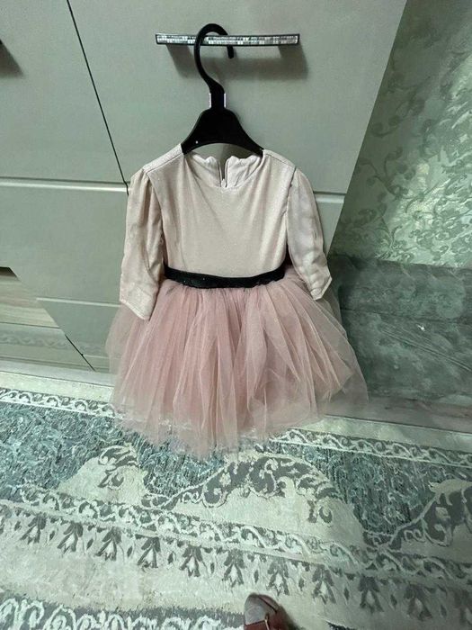 Продам детское платье