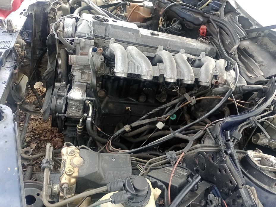 Piese pentru Mercedes W124 300 D