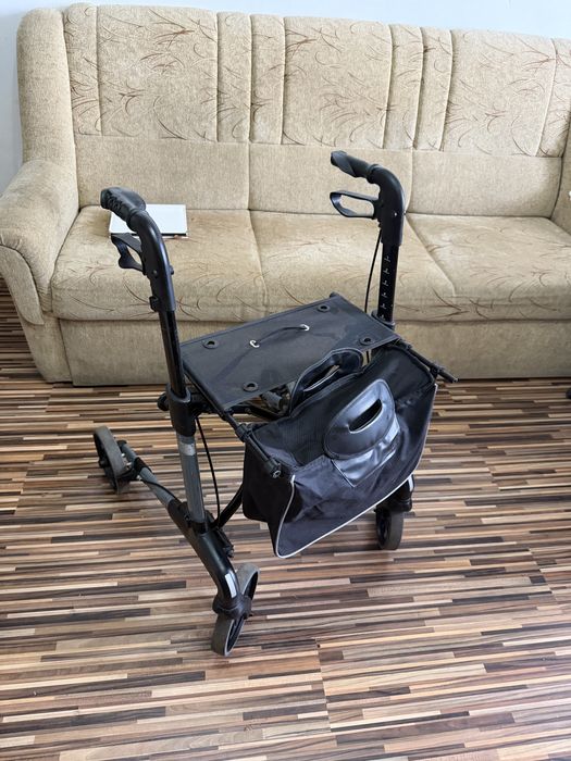 Cadru deplasare batrani dizabilitati din aluminiu cu suspensie