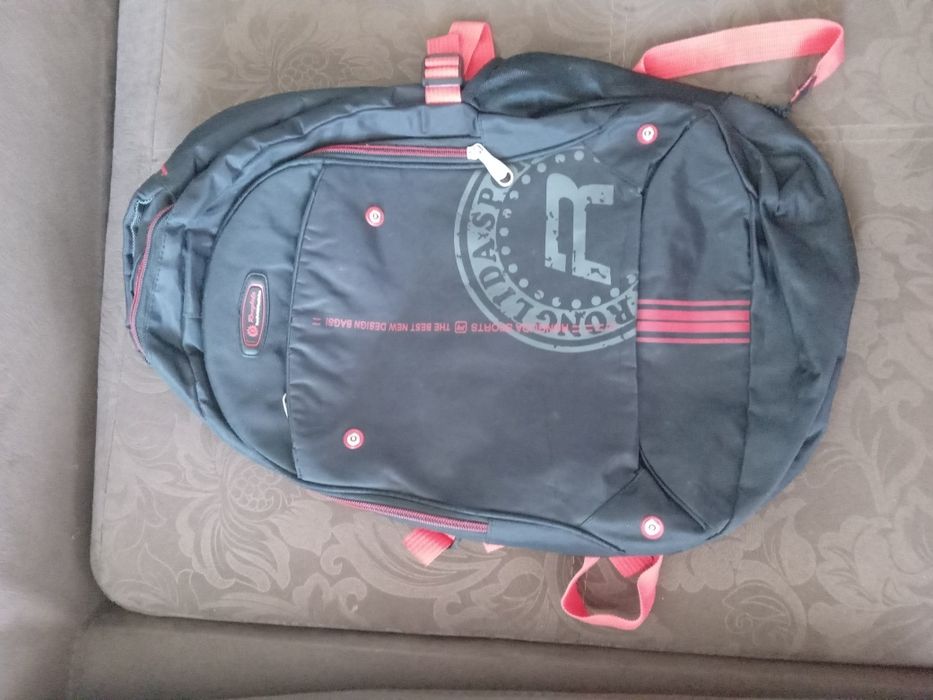 Продавам Спортни раници