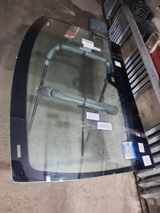 Лобовое стекло ML,GL 164