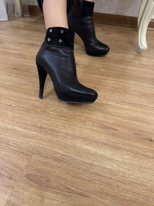 Продам женские полуботинки