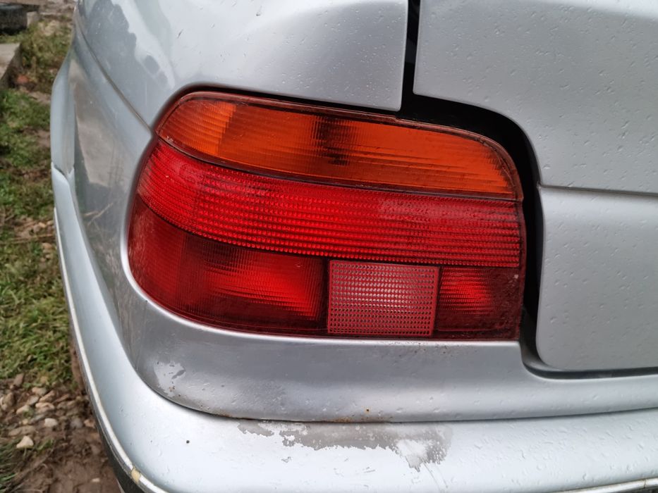 Stop tripla stanga dreapta bmw seria 5 e39 dezmembrez bmw seria 5 e39