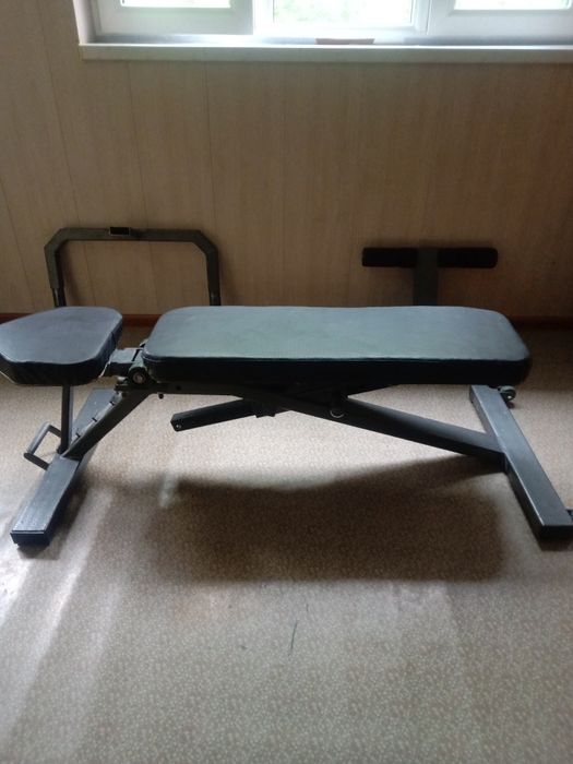 Универсальная спортивная скамья